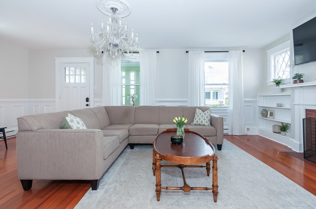 24 Jonathan St, New Bedford MA  02740-2432 exterior