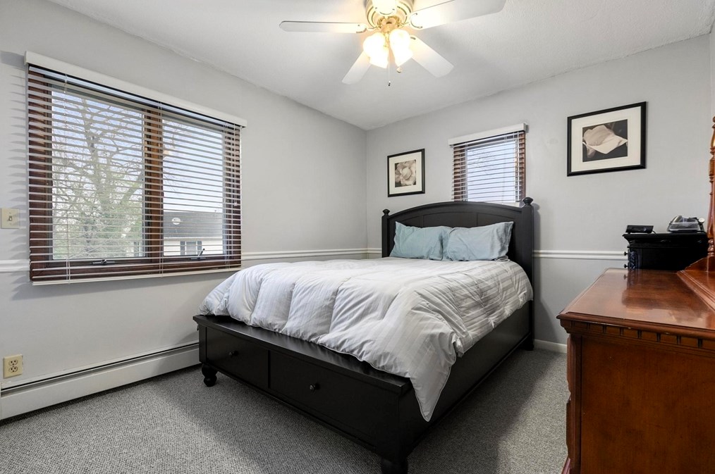 361 Lk Ave, Worcester MA 01604-1311 exterior