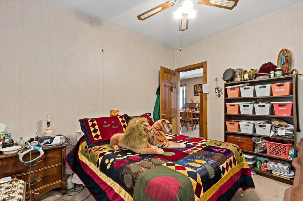 311 Collette St, New Bedford MA 02746-2422 exterior