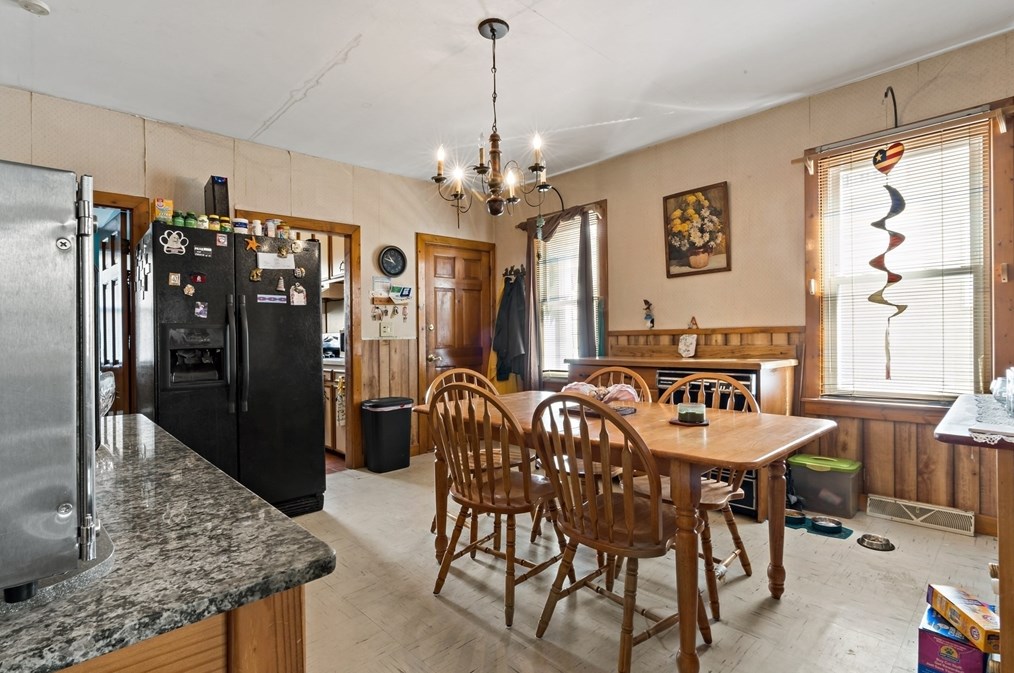 311 Collette St, New Bedford MA 02746-2422 exterior