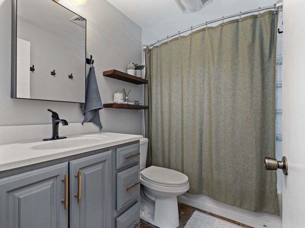 35 Garden St, Woburn MA  01801-4038 exterior