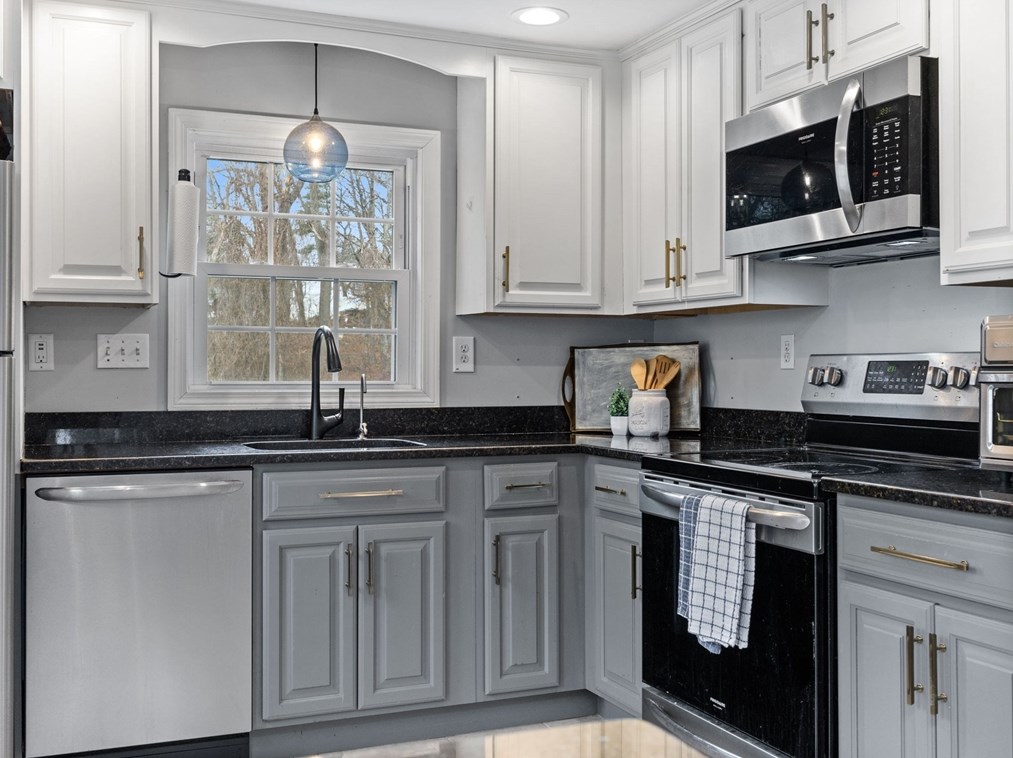 35 Garden St, Woburn MA  01801-4038 exterior