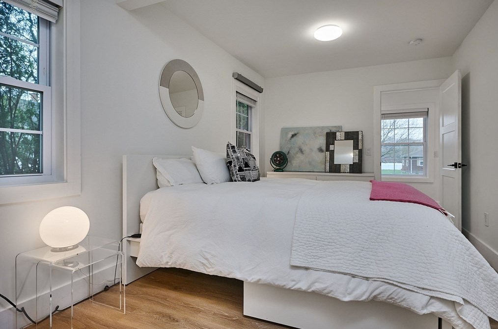 130 Delaney Ave, Chicopee MA 01013-1311 exterior