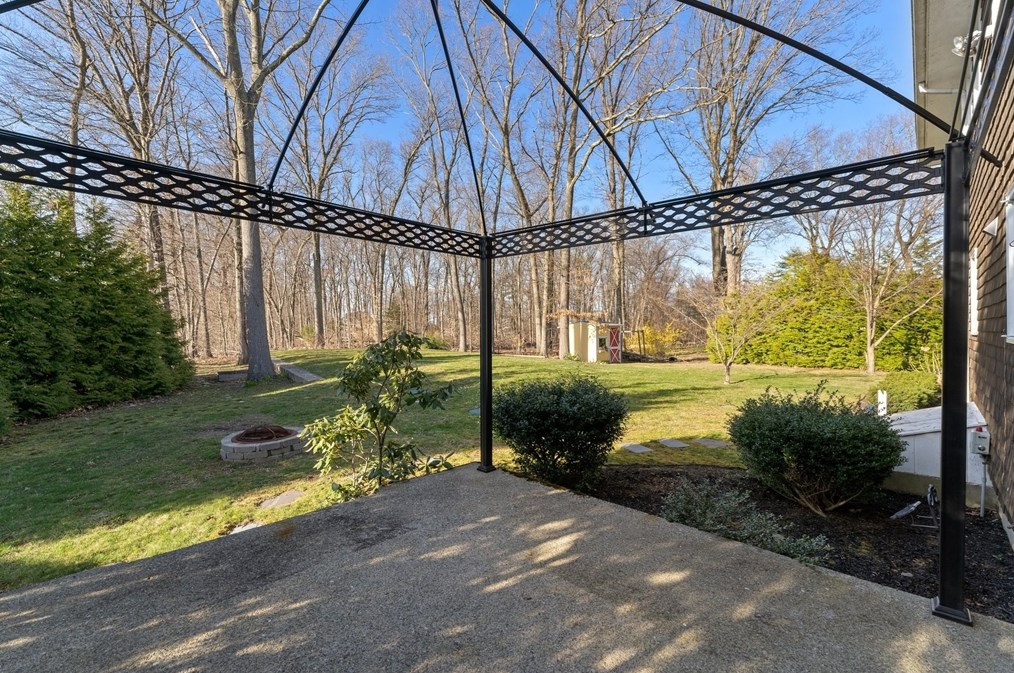 47 Hiller Dr, Seekonk MA 02771 exterior