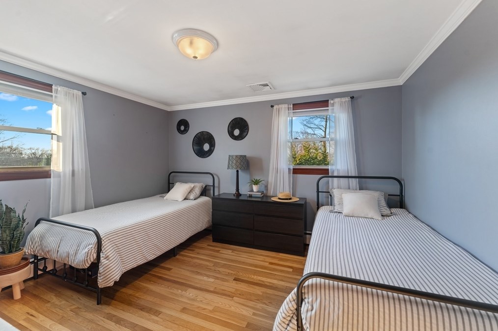 47 Hiller Dr, Seekonk MA 02771 exterior