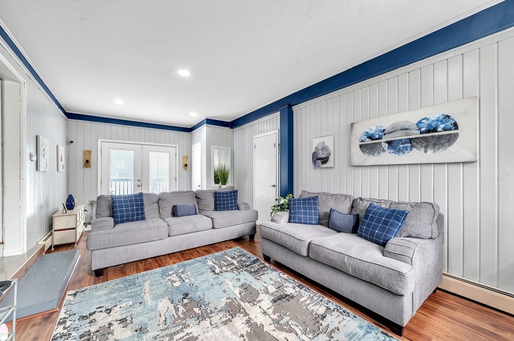 1061 Parker St, Springfield MA  01129-1062 exterior