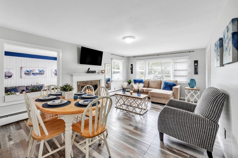 1061 Parker St, Springfield MA  01129-1062 exterior