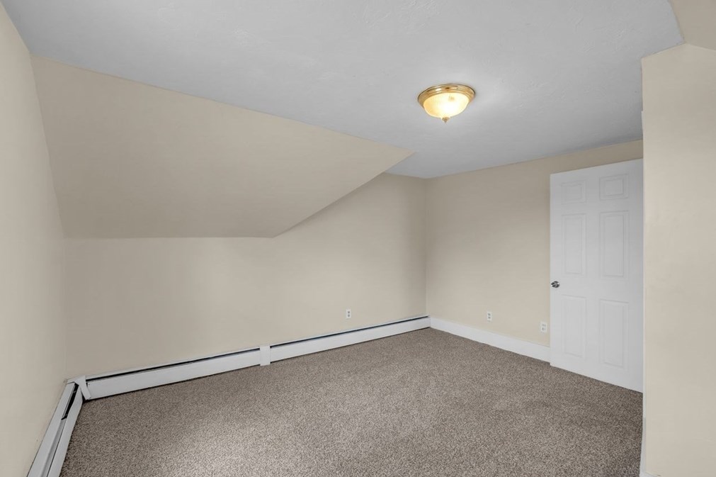 29 Battles St, Leominster MA 01453-1599 exterior