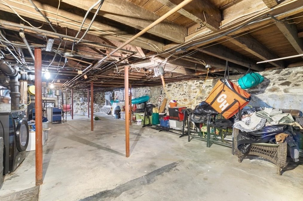 622 Haverhill St, Lawrence MA 01840-1712 exterior