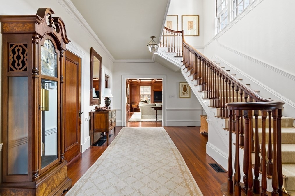 15 Mansion Dr, Topsfield MA 01983-1109 exterior