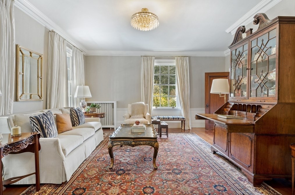 15 Mansion Dr, Topsfield MA 01983-1109 exterior