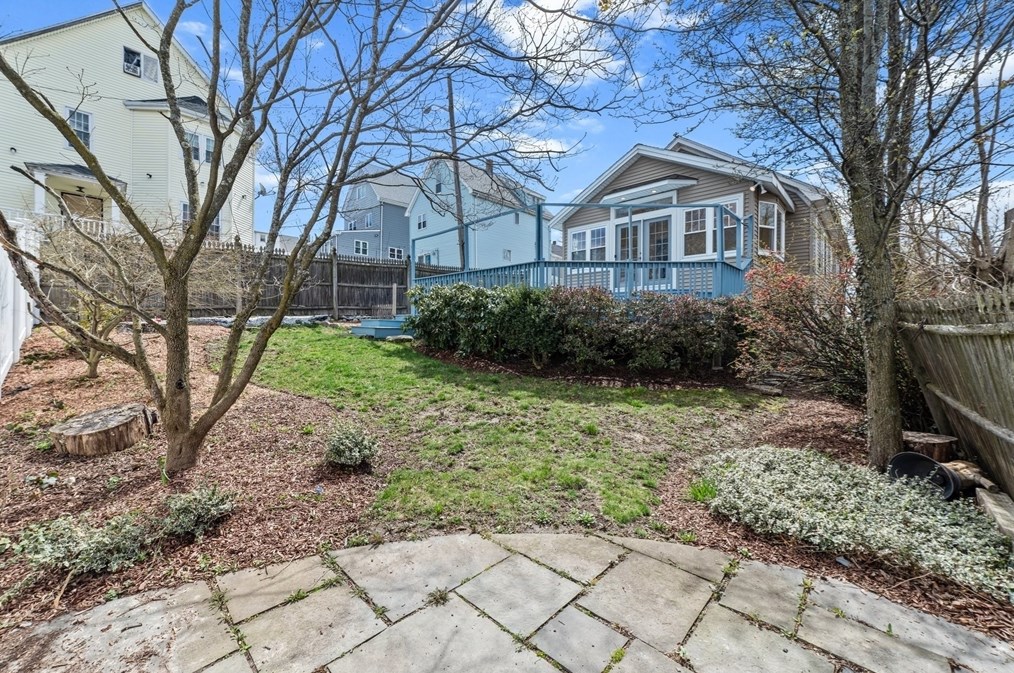 28 Garland St, Everett MA 02149-5027 exterior