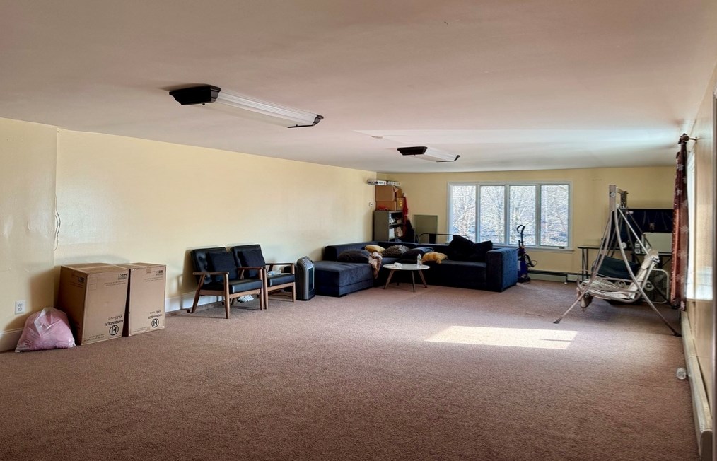 222 Main St, Haverhill MA 01833-2009 exterior