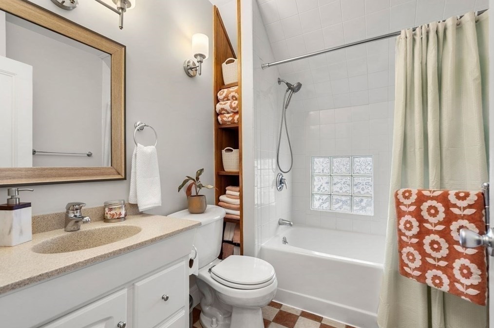 101 Norfolk Ave, Swampscott MA  01907-1806 exterior