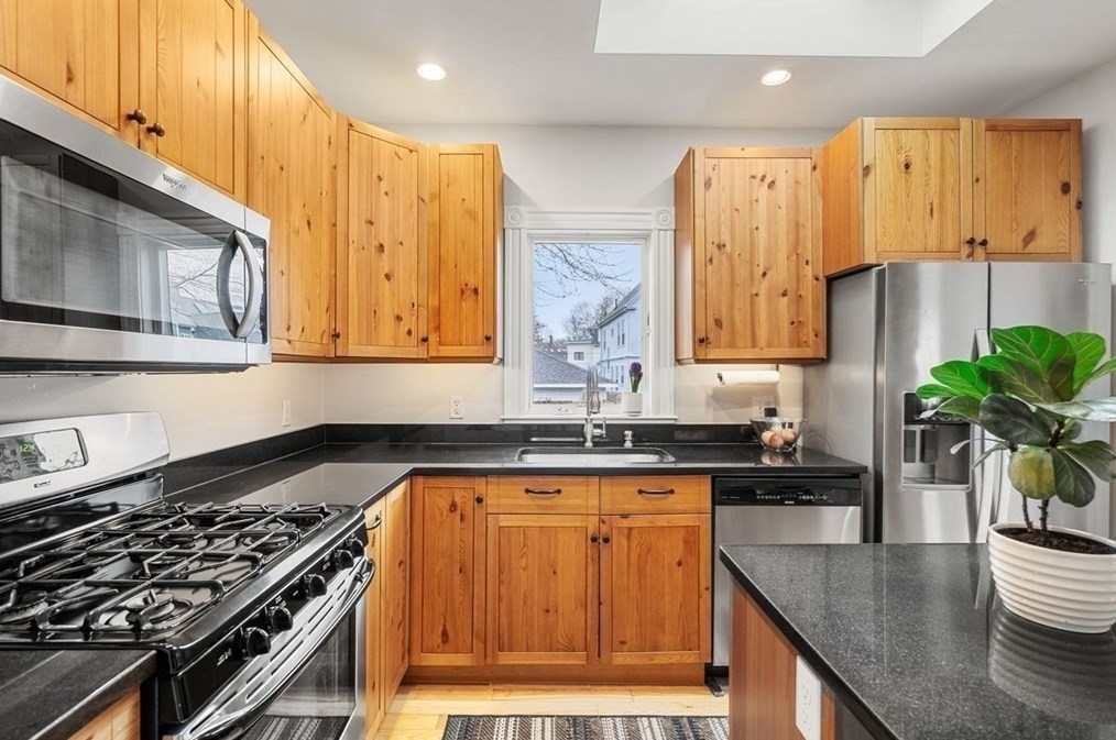 101 Norfolk Ave, Swampscott MA  01907-1806 exterior