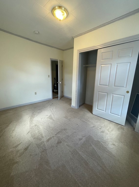 153 Cross St, Lowell MA 01854-4243 exterior