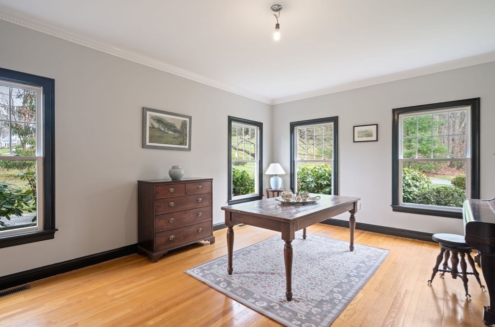 1 Cordial Way, Natick MA 01760-5656 exterior