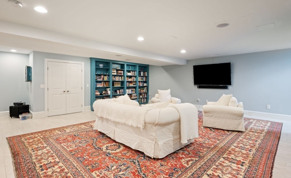 1 Cordial Way, Natick MA 01760-5656 exterior