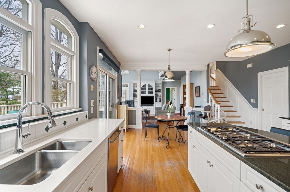 1 Cordial Way, Natick MA 01760-5656 exterior