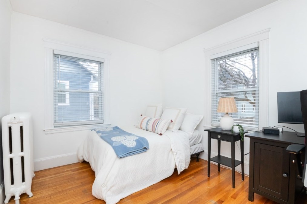 122 Greaton Rd, Boston MA exterior