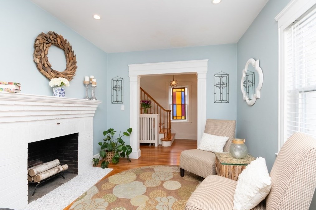 122 Greaton Rd, Boston MA exterior