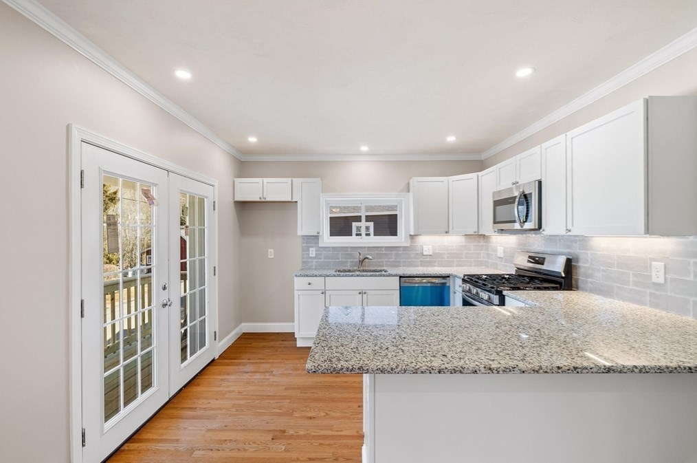 21 Warren St, North Brookfield MA  01535-1508 exterior