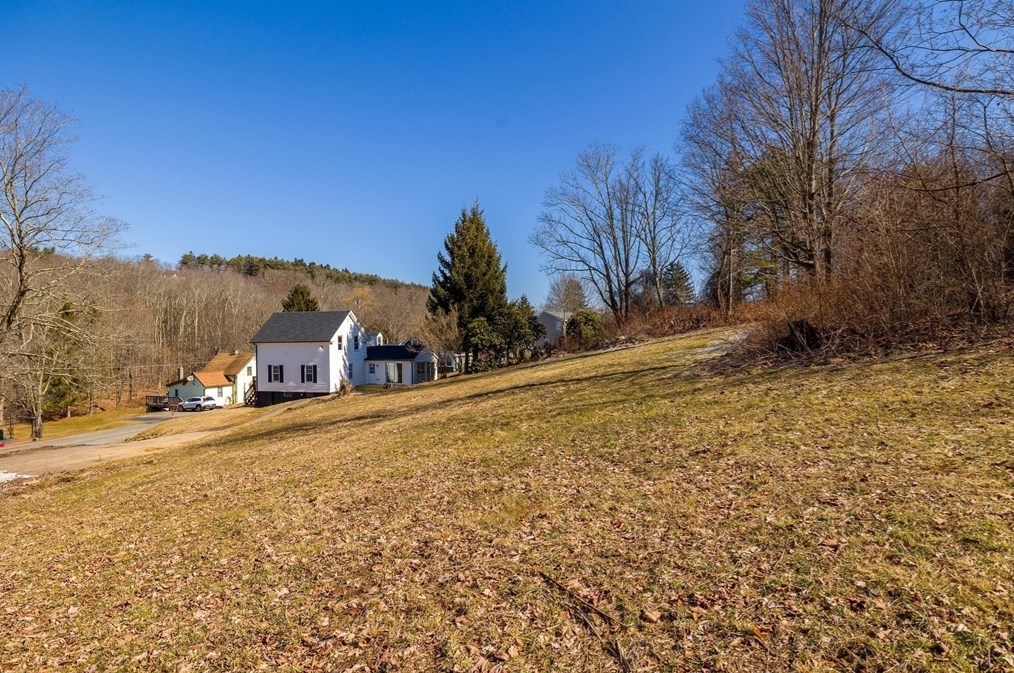 21 Warren St, North Brookfield MA  01535-1508 exterior