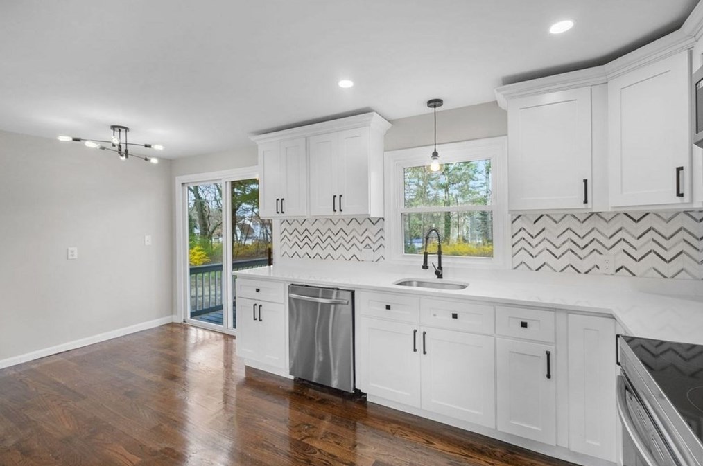 115 Essex St, Mansfield MA  02048-3202 exterior