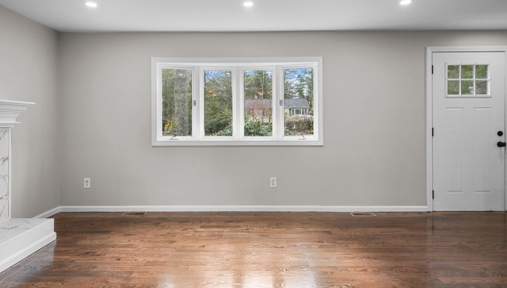 115 Essex St, Mansfield MA  02048-3202 exterior