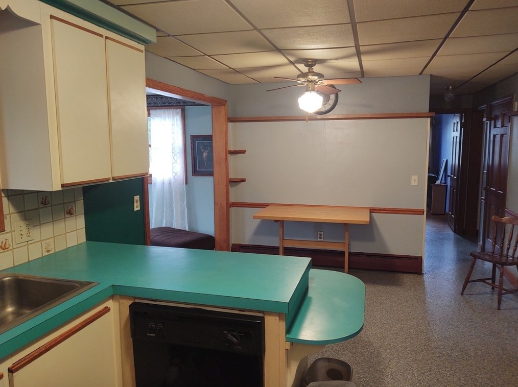 8 Birch St, Seekonk MA 02771-4901 exterior