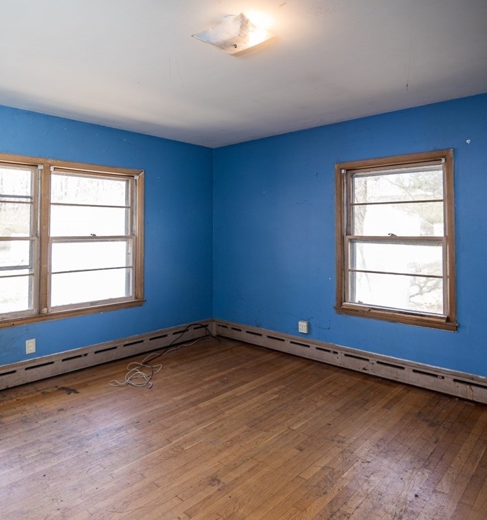 252 Thompson Rd, Webster MA  01570-1507 exterior