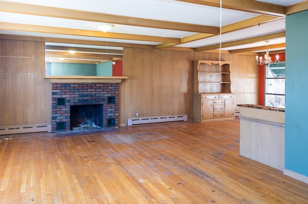 252 Thompson Rd, Webster MA  01570-1507 exterior