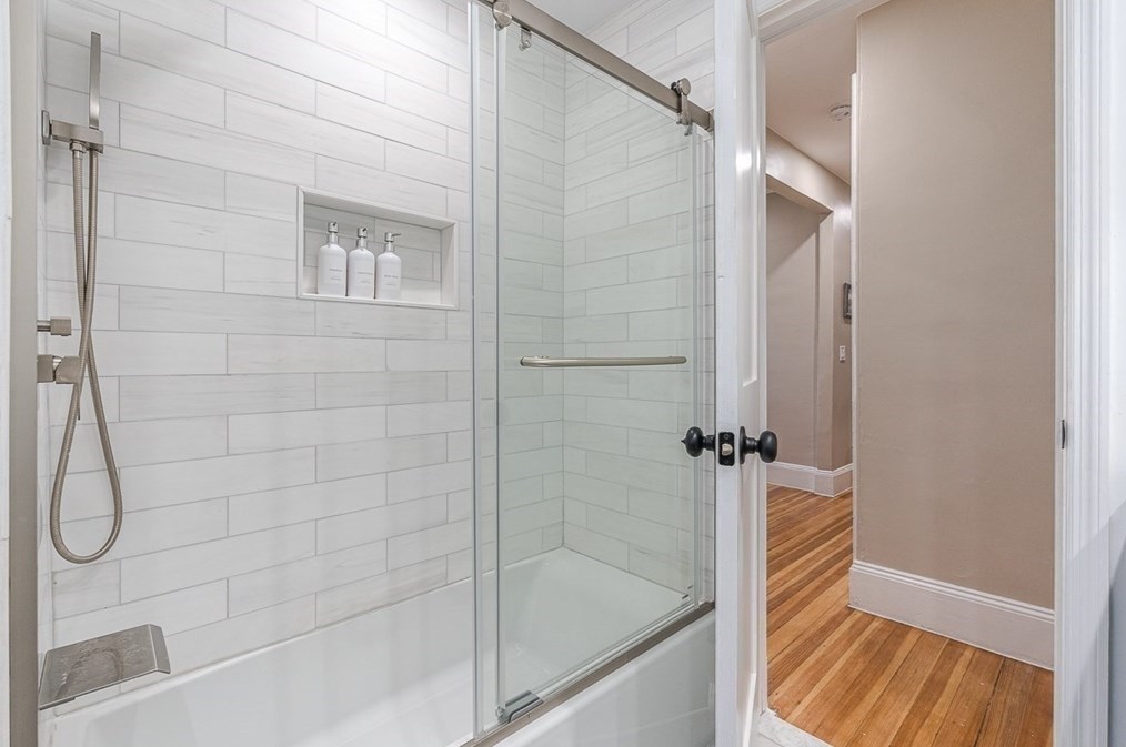 225 Weston St, Waltham MA  02453-1709 exterior