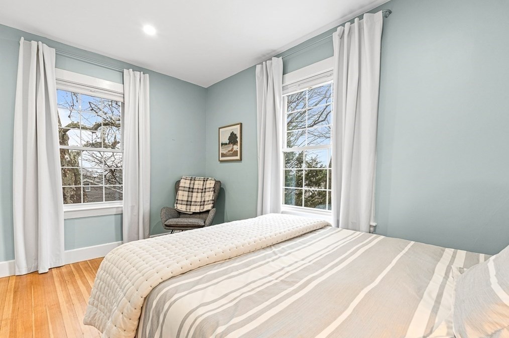 225 Weston St, Waltham MA  02453-1709 exterior