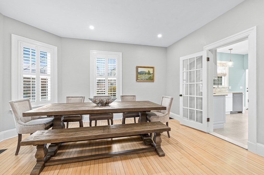 225 Weston St, Waltham MA  02453-1709 exterior