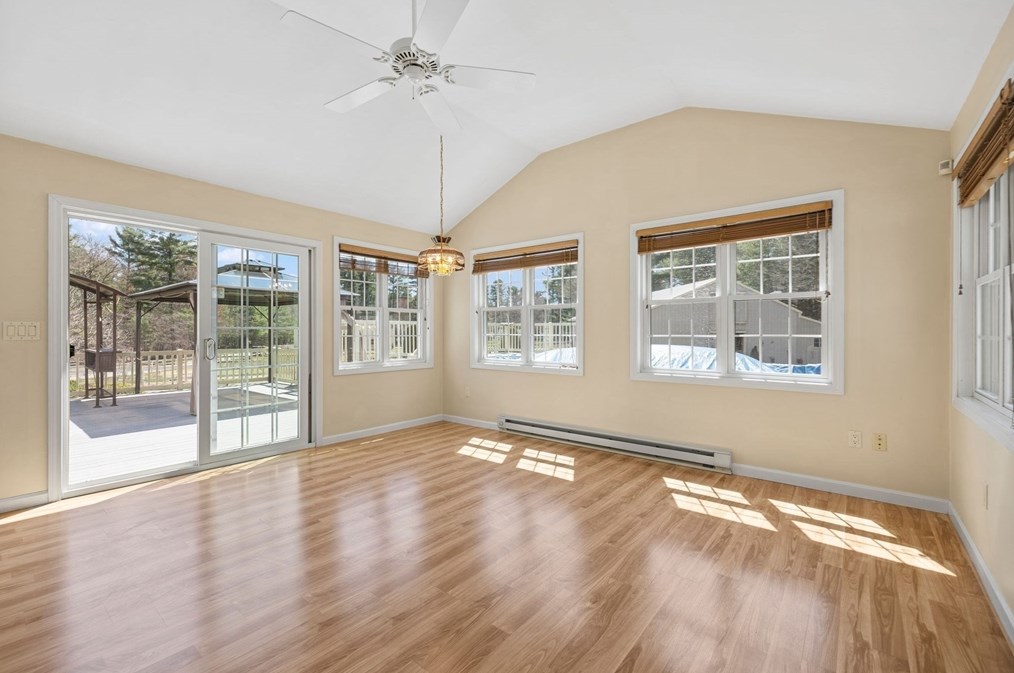 68 Pln St, Norton MA  02766-2818 exterior