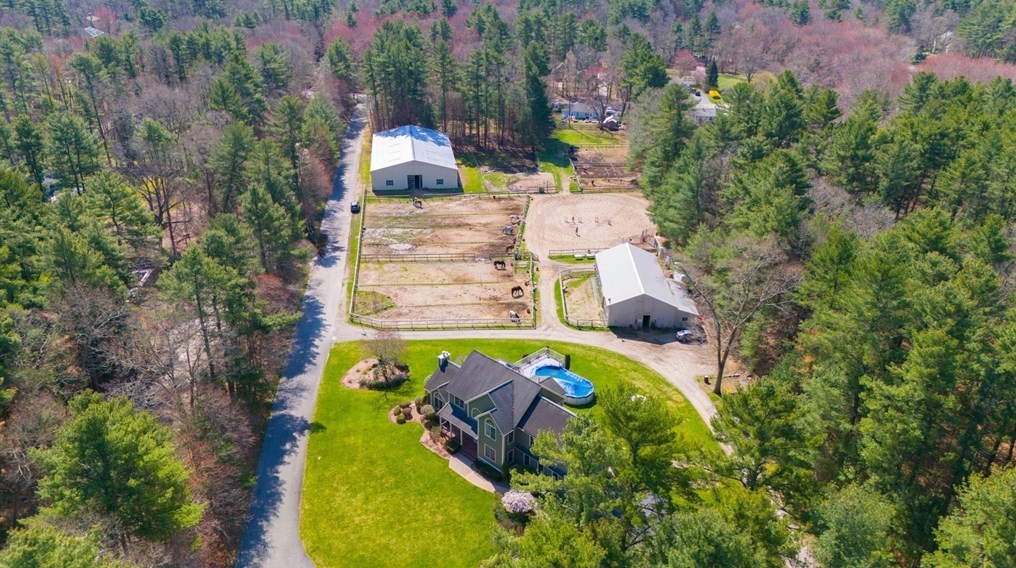 68 Pln St, Norton MA  02766-2818 exterior