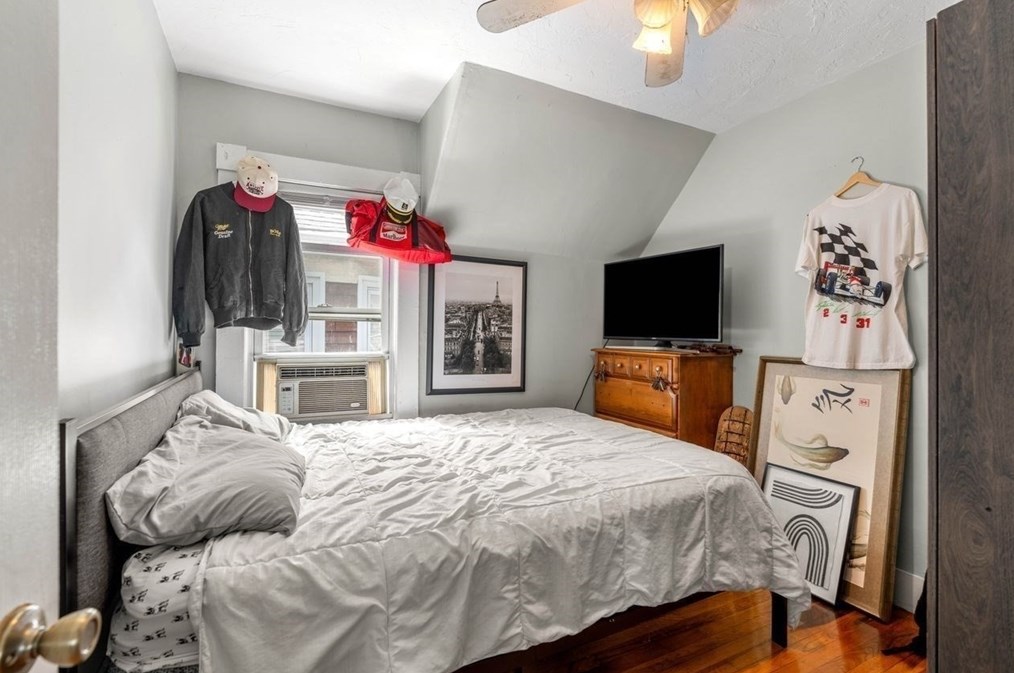 63 New Ocean St, Swampscott MA  01907-1831 exterior