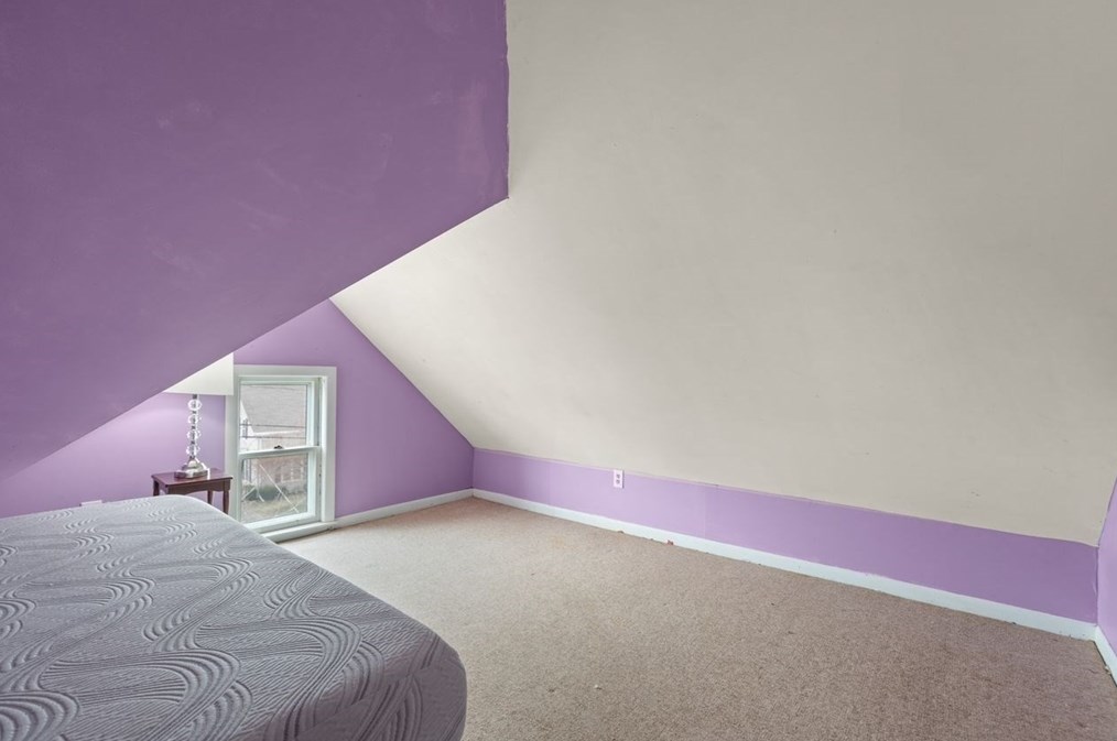 326 Main St, East Bridgewater MA 02324-1476 exterior