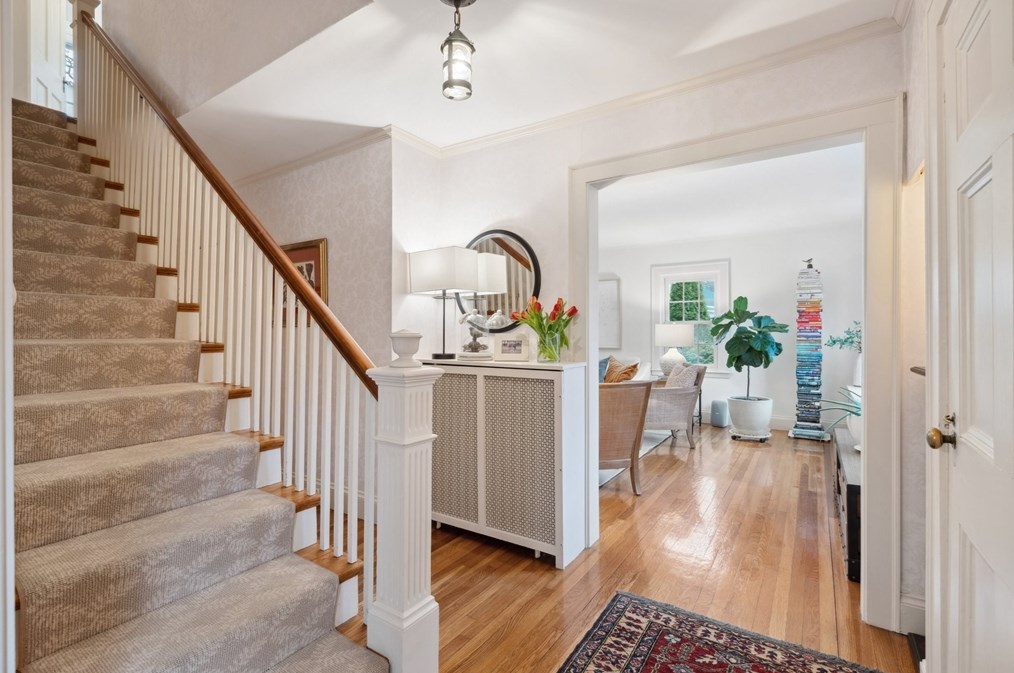 12 Cherry Ln, Dedham MA  02026-3104 exterior