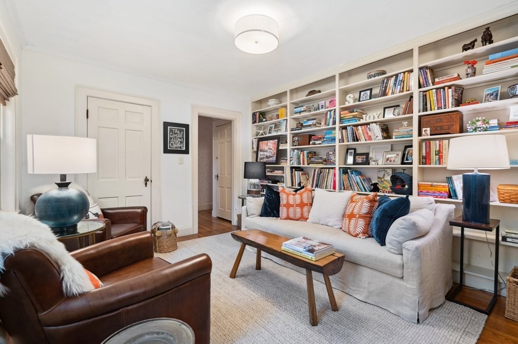 12 Cherry Ln, Dedham MA  02026-3104 exterior