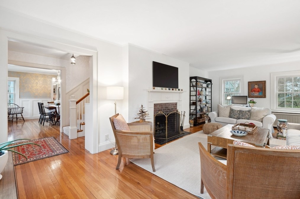 12 Cherry Ln, Dedham MA  02026-3104 exterior