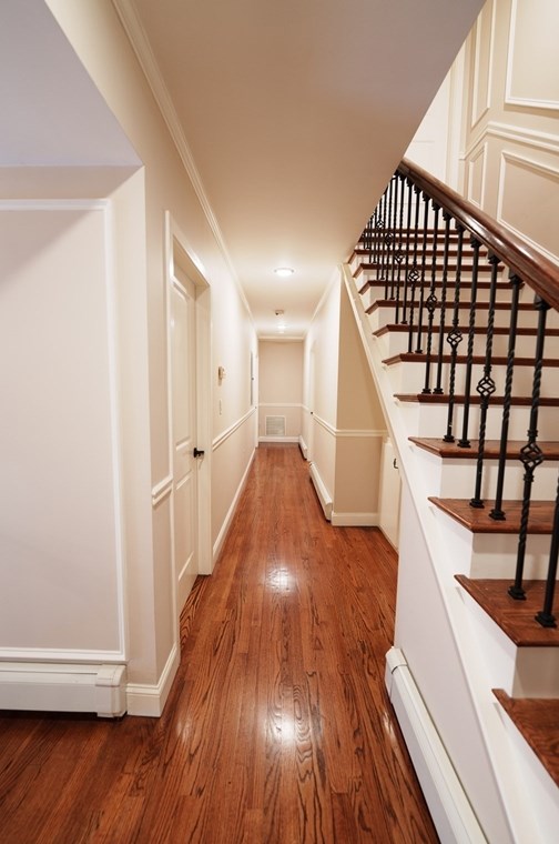 433 Quincy Shore Dr, Quincy MA 02171-2061 exterior