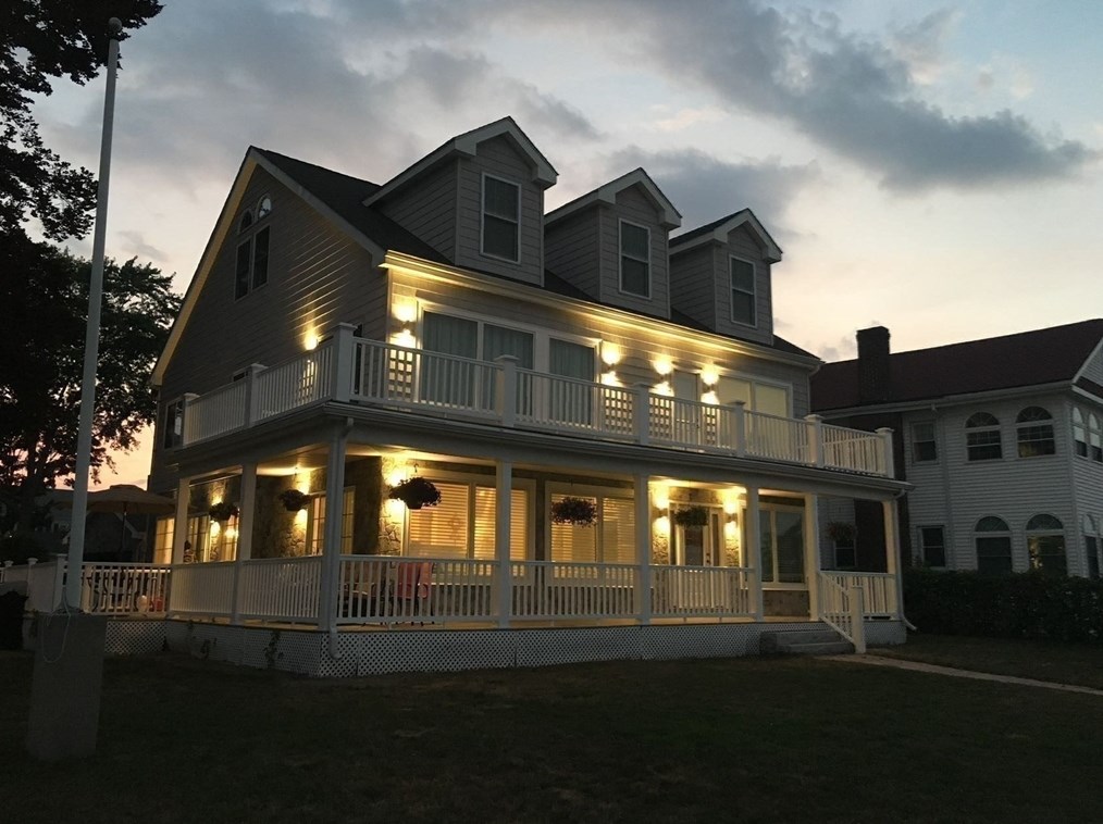 433 Quincy Shore Dr, Quincy MA 02171-2061 exterior