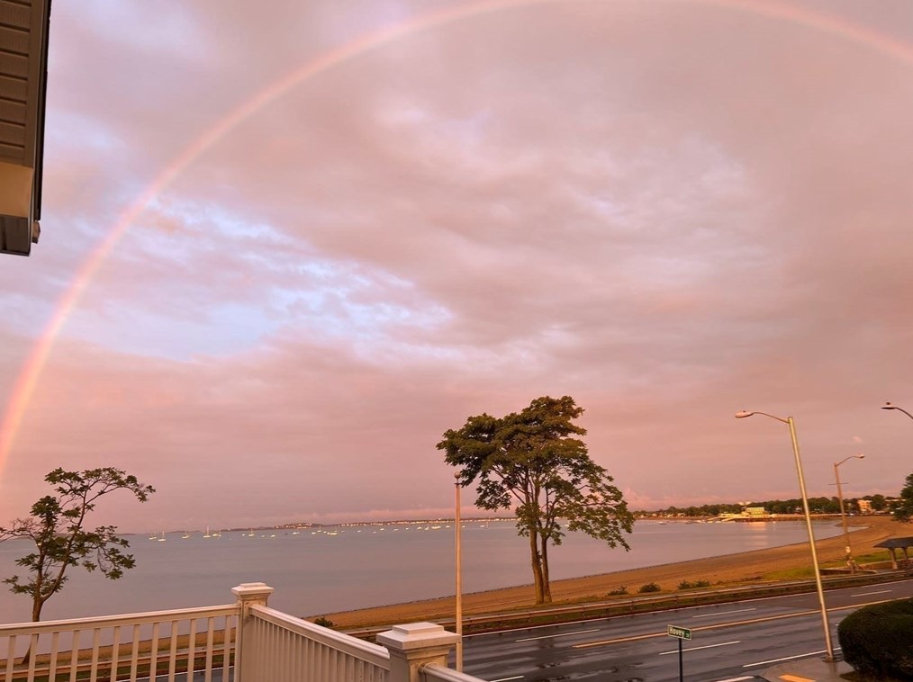 433 Quincy Shore Dr, Quincy MA 02171-2061 exterior