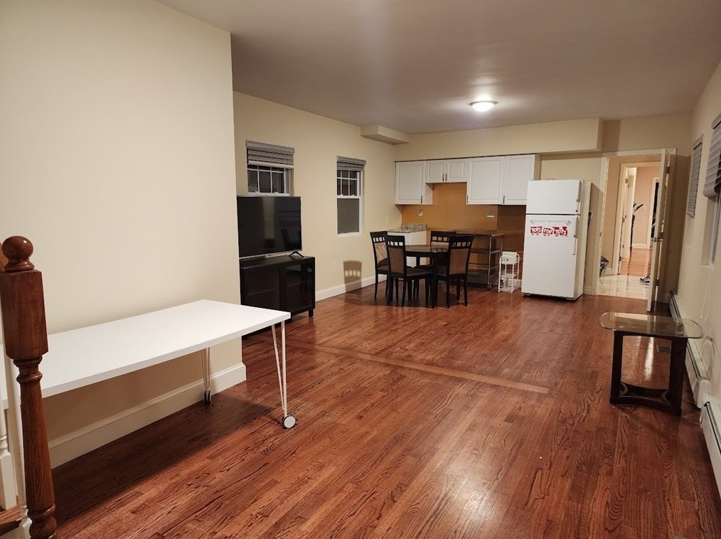 433 Quincy Shore Dr, Quincy MA 02171-2061 exterior