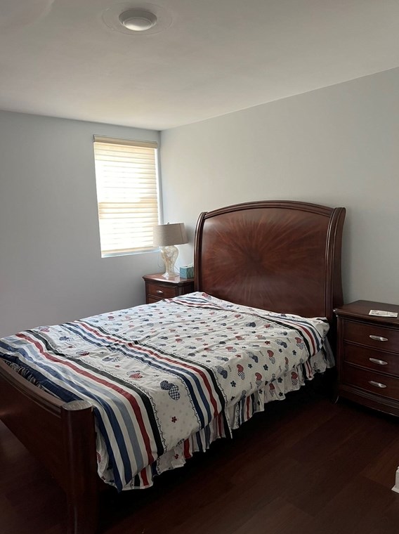 433 Quincy Shore Dr, Quincy MA 02171-2061 exterior