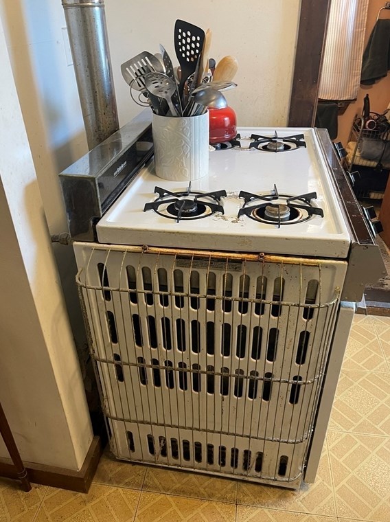 34 Cottage St, Watertown MA 02472-1511 exterior