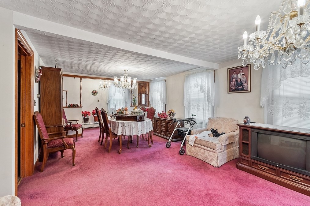 36 North St, Lowell MA  01852-2637 exterior