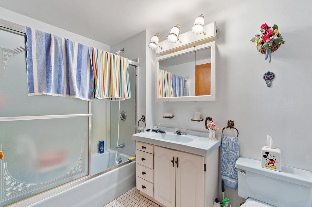 36 North St, Lowell MA  01852-2637 exterior